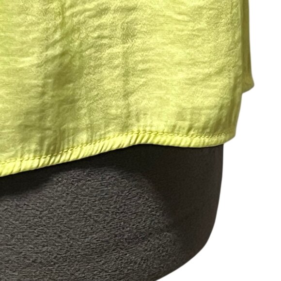 VINCE CAMUTO "Island Lime" Yellow Sleeveless Keyhole Cutout Top Size M NWT - Picture 10 of 15